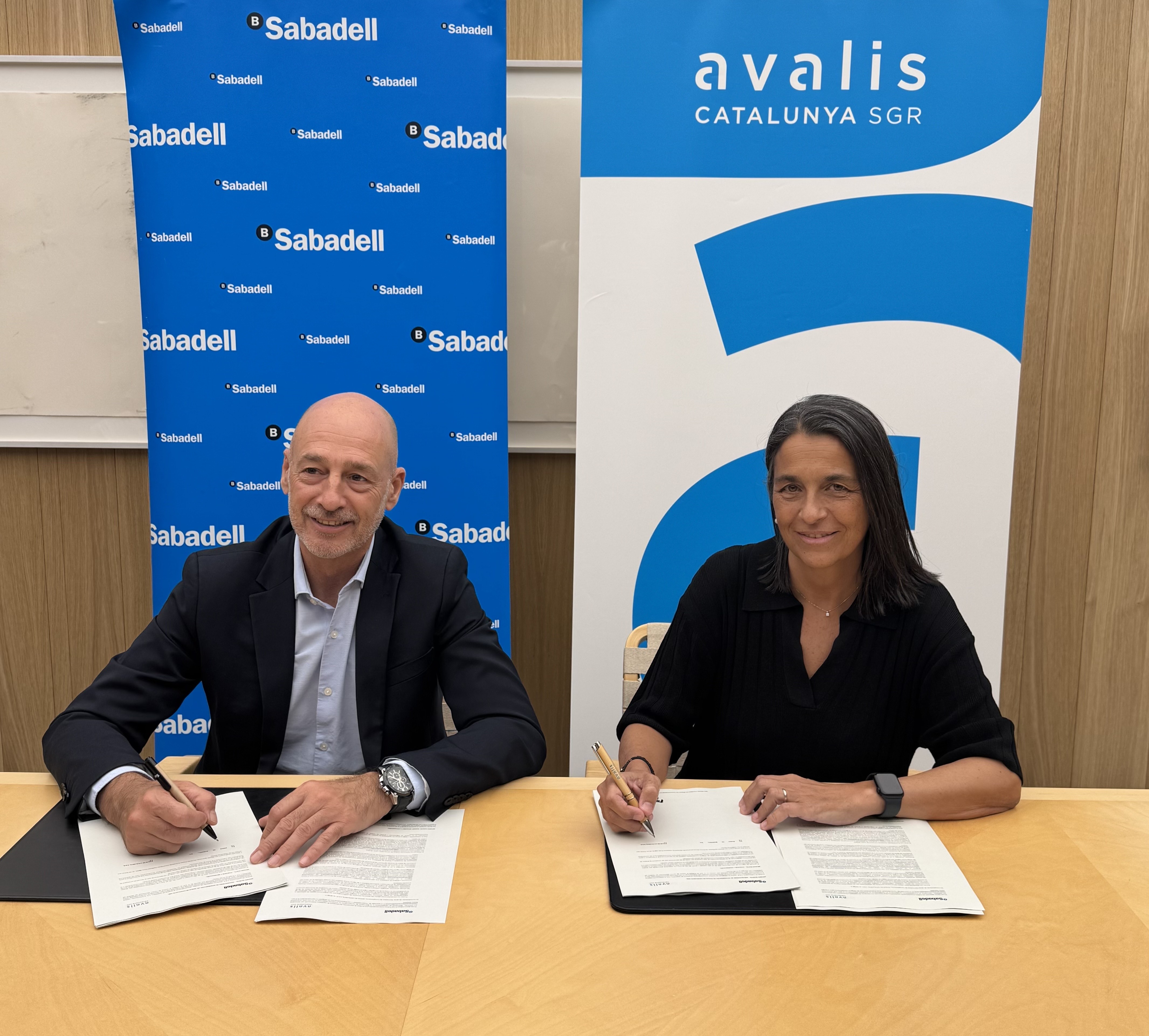 imagen de  Avalis de Catalunya i Banc Sabadell renoven l’acord de col·laboració per a facilitar el crèdit a pimes i autònoms